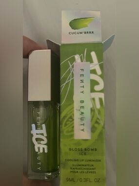 Fenty Beauty Gloss Bomb Ice Cooling Lip Luminizer!!!
